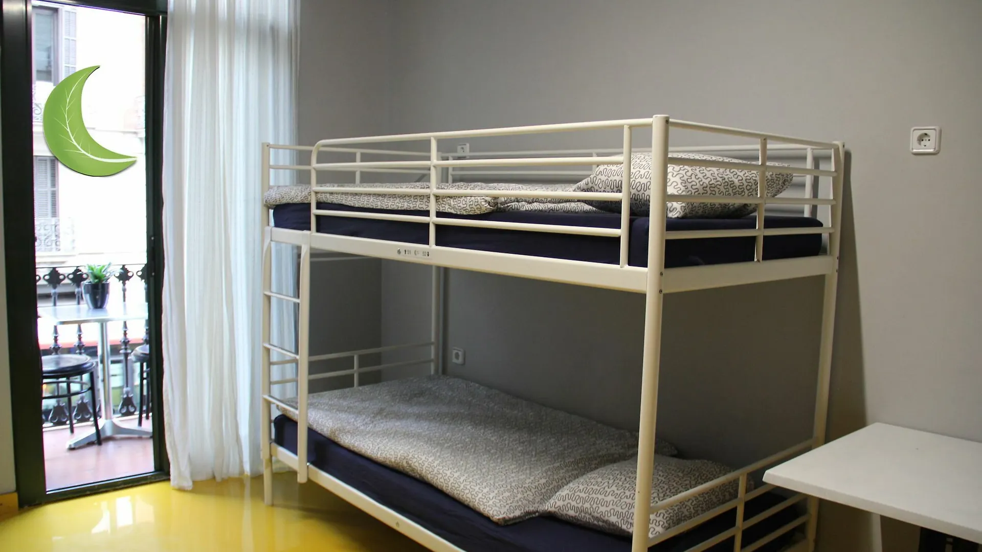 Sleep Green - Certified Eco Youth Hostel Barcelona Spain