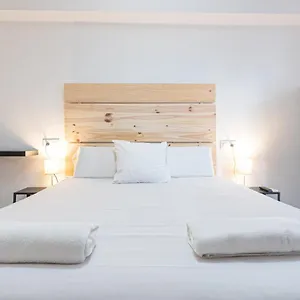  Vandrarhem Easy Sants By Bossh! Hotels (Adults Only)